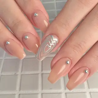 ネイル yuka🩶 渋谷.表参道Nailのネイルデザイン