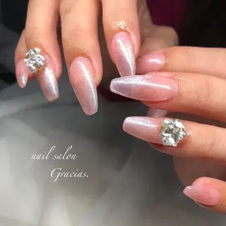 ネイル Gracias. rieのネイルデザイン