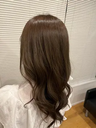 カラー 藤原 智恵のヘアスタイル