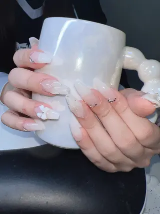 ネイル Lee Nailsのネイルデザイン