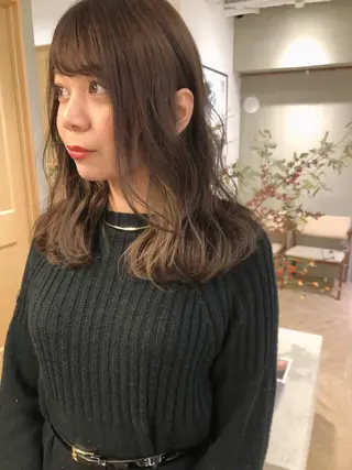 セミロング カラー 透明感🎀LOREN エリコ🌈のヘアスタイル