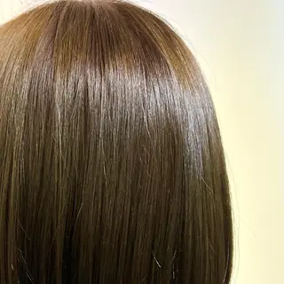 カラー イシイ ハルナ 🤍のヘアスタイル