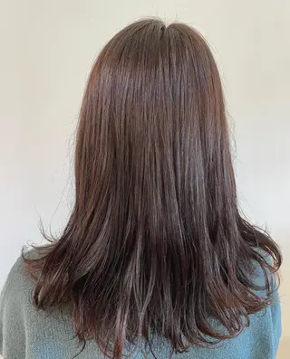 セミロング カラー 悠 亜のマツエク・マツパデザイン
