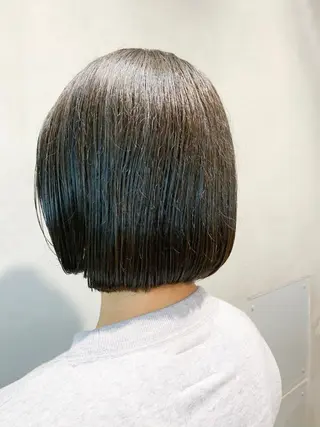 ミディアム カラー ヘアアレンジ ミニボブ/ブリーチ 🌈MISATOのヘアスタイル