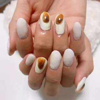 ネイル The Best Beauty受付担当のヘアスタイル