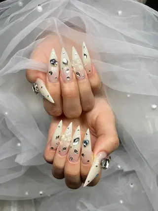 ネイル Mio_ Noiranailのネイルデザイン