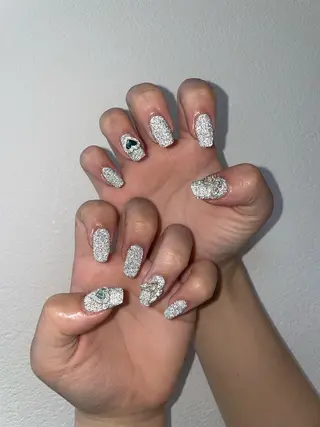 ネイル 束感まつ毛/ネイル/ LED♥KIRARAのマツエク・マツパデザイン