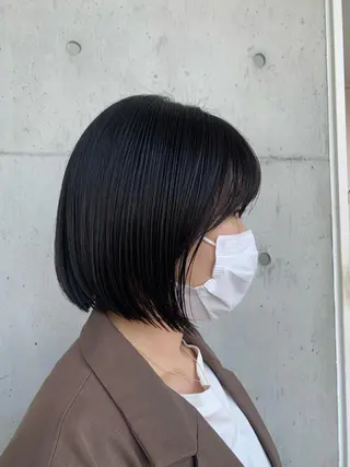 ショート カラー カネコ ユカリのヘアスタイル