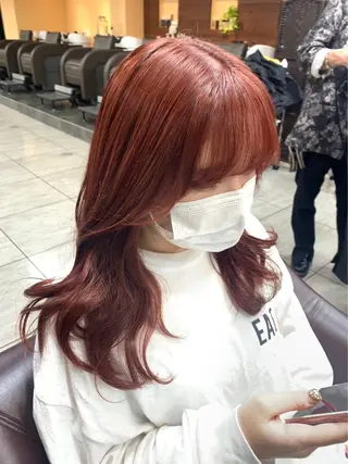 セミロング カラー インナー×縮毛矯正 ピンクカラー澤井里菜のヘアスタイル