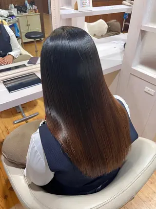 ロング 佐藤 翔空【艶 カラー/縮毛矯正】のヘアスタイル