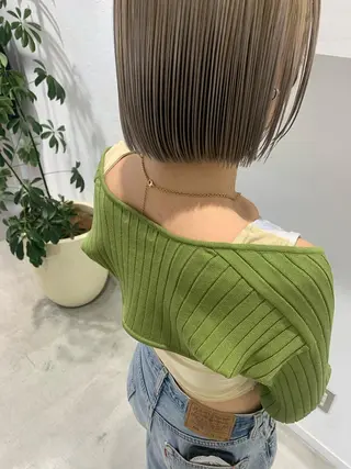 ショート カラー 顔周りレイヤー 🎀マリノのヘアスタイル