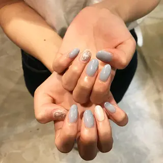 ネイル キラキラ オメメのネイルデザイン