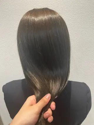 ロング カラー Uil所属・ながこ /透明感カラーのヘアスタイル