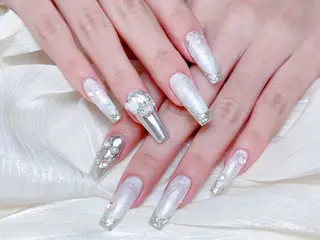 ネイル M🌷nail 長さだし専門店のネイルデザイン