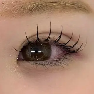 マツエク・マツパ アイブロウ専門サロンエサージュ町田店所属・町田 桃香のマツエク・マツパデザイン