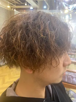 メンズ 柏のセンターパート のプロ関口 柊太のヘアスタイル