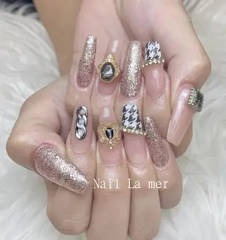 ネイル ✨荒木 🌙のネイルデザイン