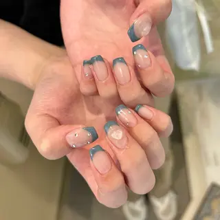 ネイル ⠀ loggy.のネイルデザイン