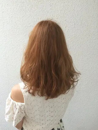 セミロング カラー インナーカラー/天神 ブリーチ/吉田のヘアスタイル