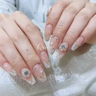 ネイル Queens 榊 まおのネイルデザイン