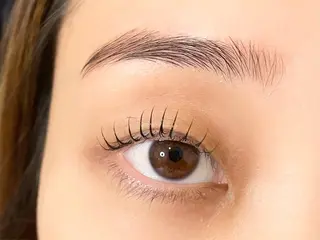 マツエク・マツパ eyelashsalon Lily Me所属・イイダ リナの眉毛・アイブロウイメージ