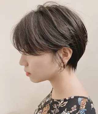 ショート Elsa所属・繁田 朱音のヘアスタイル