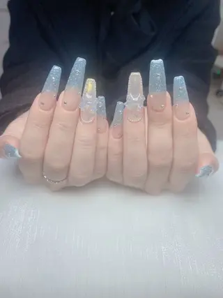 ネイル UniqueNail 長さだし専門店のネイルデザイン