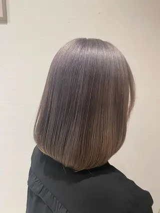 ミディアム カラー ベレーザ渋谷所属・🦋ハイトーン・髪質 改善🦋成嶋 朋希のヘアスタイル