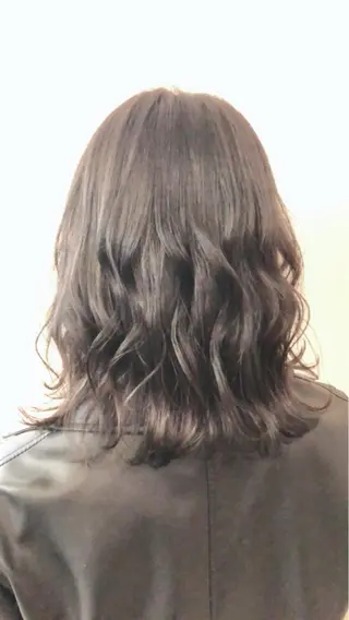 ミディアム カラー aroot 町田駅徒歩10秒のヘアスタイル