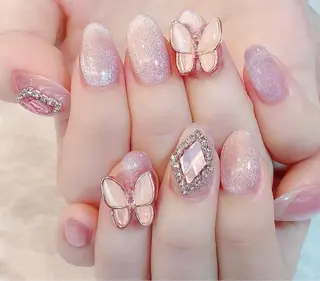 ネイル MUSES  NAIL  SALON所属・MUSES ネイルのネイルデザイン