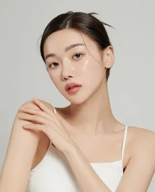 private salon ulu所属・Shion /uluのネイルデザイン