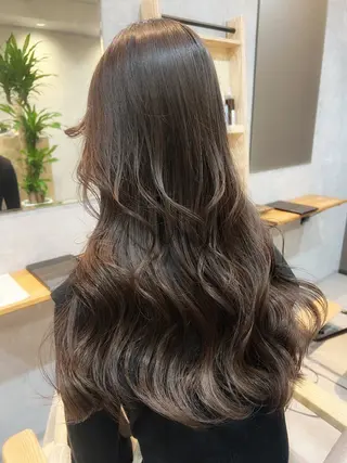 ロング カラー 中村 ひなたのヘアスタイル