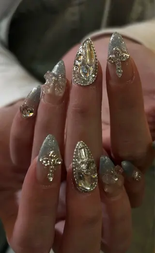 ネイル Esthetic Salon manish所属・Nailist Rinaのネイルデザイン