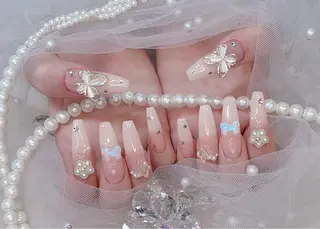 ネイル R nailsalon所属・ナ ナのネイルデザイン