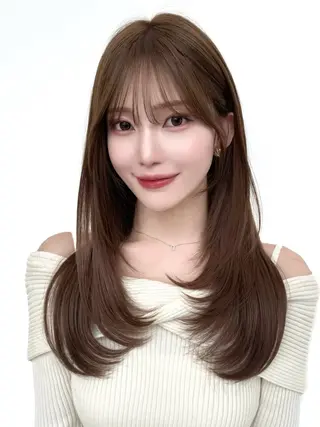 セミロング レイヤーカット/ 顔まわり/アオイのヘアスタイル