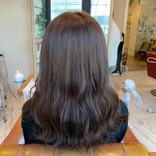 ロング 大久保 詩月のヘアスタイル