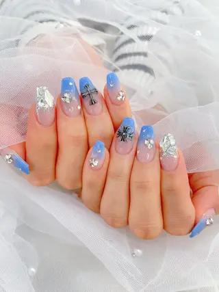 ネイル 五十嵐 美智のネイルデザイン