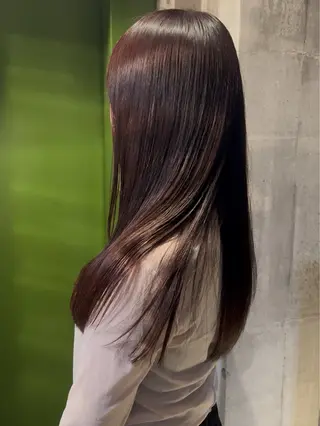 ロング カラー nagi レイヤーカットのヘアスタイル