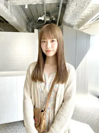 セミロング カラー イサミ カズヒロのヘアスタイル