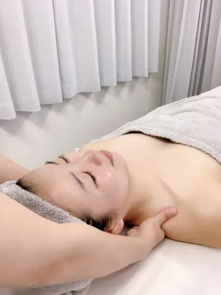 Beautysalon YURA所属・リンパ＆小顔美肌 YURA/Ayakaのエステ・リラクイメージ