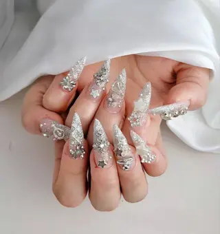 ネイル Lina nail所属・Luna 池袋のネイルデザイン