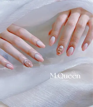 ネイル MQueen ネイルサロンマルのネイルデザイン