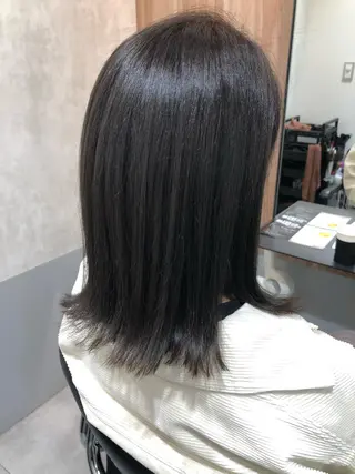 ミディアム カラー OFF YUYAのヘアスタイル