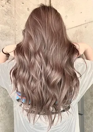 ロング 🌷横浜/レイヤー /艶カラー🌷のヘアスタイル