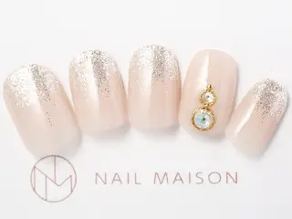 ネイル T RIRIKAのネイルデザイン