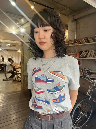 ミディアム パーマ ハイトーン/顔まわり レイヤー/YUKAのヘアスタイル