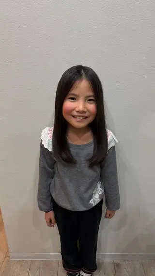 YOLO by diar所属・飯野 ゆめかのヘアスタイル