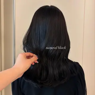 セミロング カラー 暗髪／艶髪／渋谷/ モモカ🎀のヘアスタイル