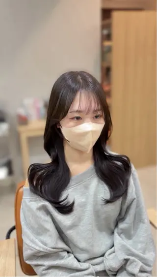 ロング カラー honoka/レイヤ ー/艶感カラー/韓国のヘアスタイル