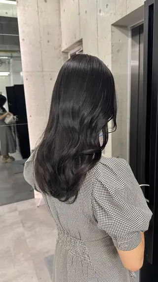 セミロング カラー shio ハイトーン 💗【福岡天神】のヘアスタイル